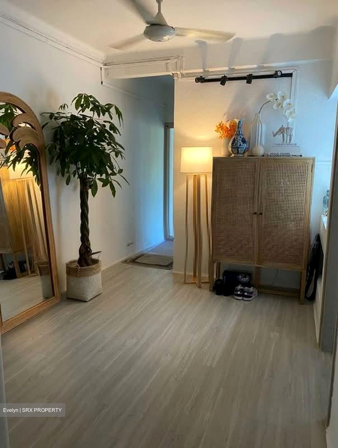 Tiong Bahru Estate (D3), Apartment #556558401